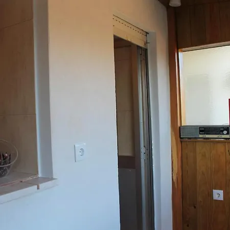 2 Bedrooms With Terrace At Fao